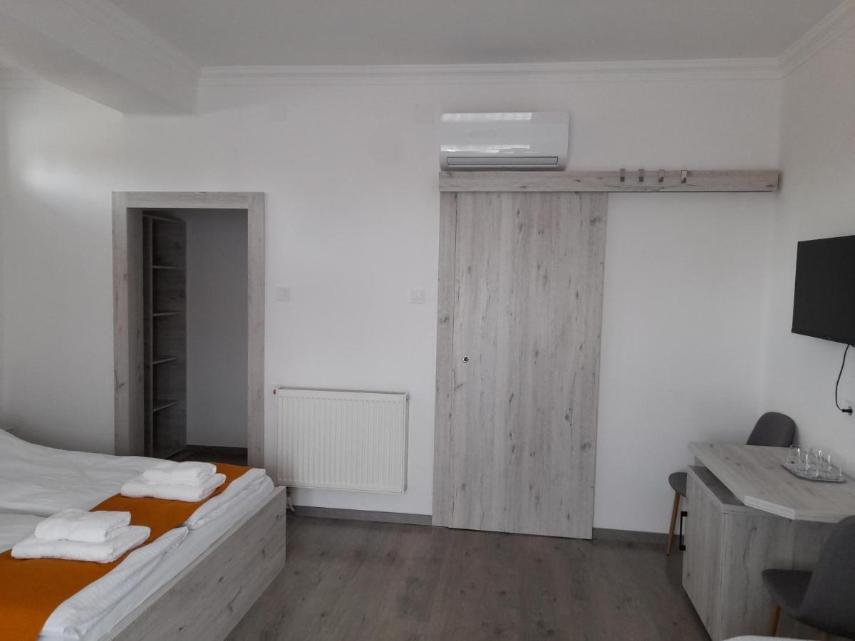 Hajdúszoboszló Orion Panzio B&B 외부 사진